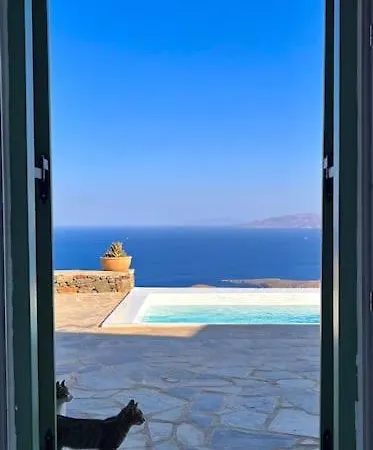 Cosy Villa With Infinity Pool And Amazing View Kíthnos Esterno foto